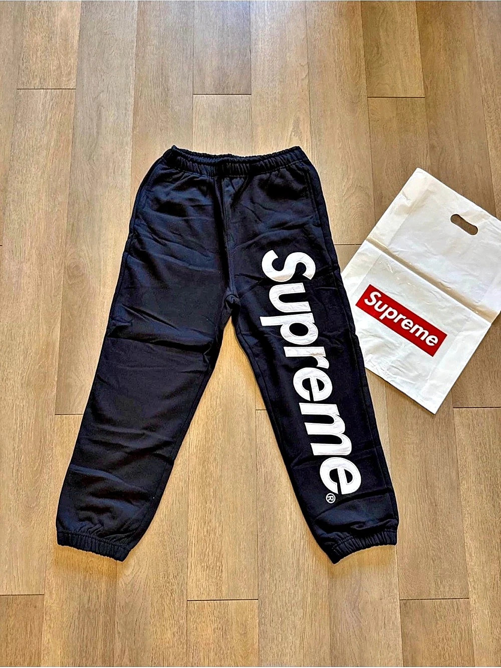 Supreme Satin Appliqué Sweatpant Black & White Medium